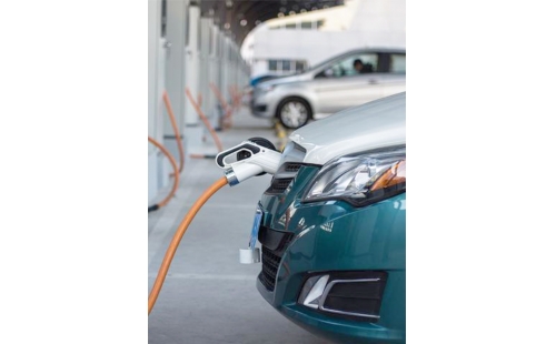 新車必含25％回收塑料？品牌車企開創(chuàng)塑料新車量產(chǎn)新時(shí)代